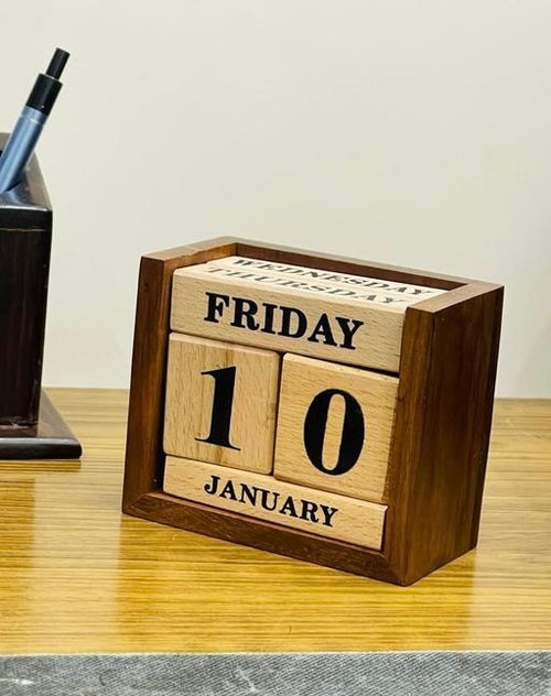 DESK WOODEN CALENDER